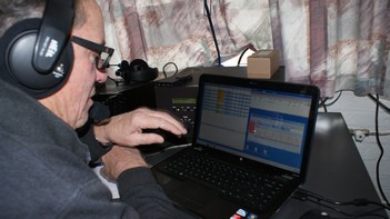 Leo actief op 40m. En... Geen QRM voor de overige operators. Wel op de band maar daar was niets aan te doen.